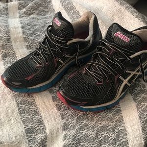 Women’s ASICS running shoes size 6